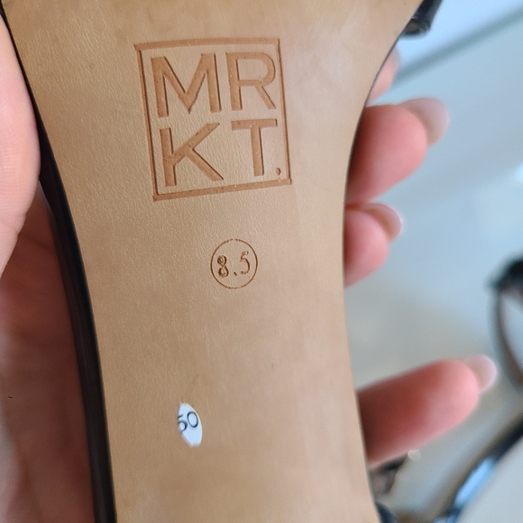 MRKT Market Heeled Sandals - Picture 3 of 8